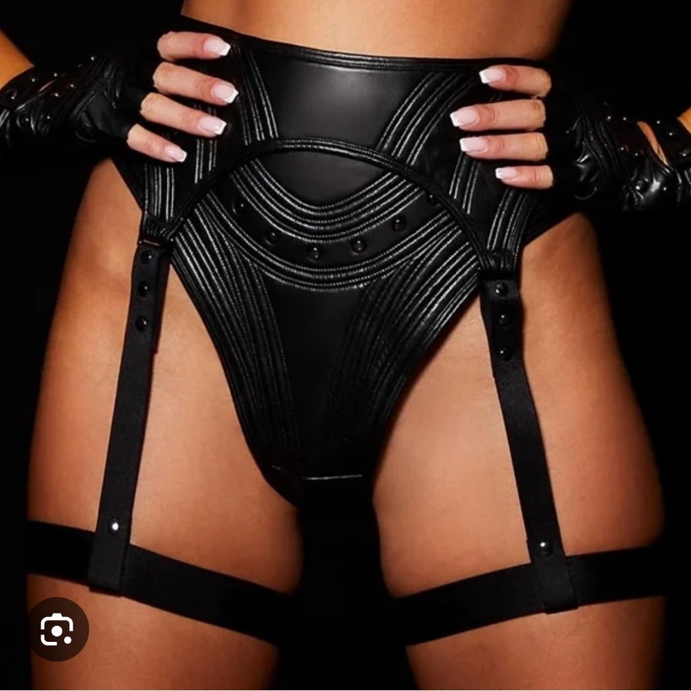 Honey Birdette CONNIE Black Faux Leather Studded size Medium SOLD OUT rare NWT